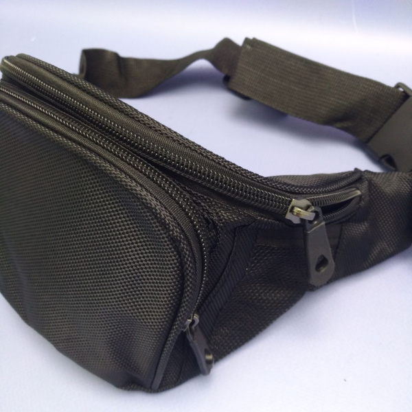 Сумка поясная Classic, 3 кармашка, ремень-защелка / Кросс-боди, бананка через плечо